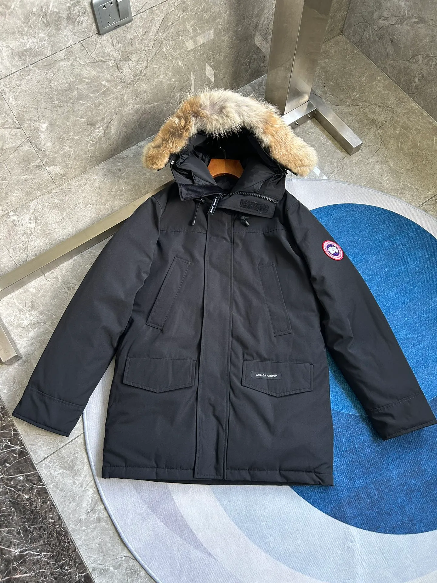P720 Big Goose 13 Langford men's down jacket. Color (red label) black, dark blue, off-white, gray, gray camouflage. Color (black label) black black label, gray black label. Size: S. M. L. XL. XXL.